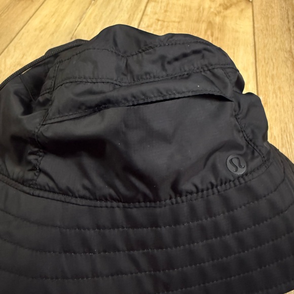Lululemon Patch Logo Black Bucket Hat M/L - Picture 8 of 8